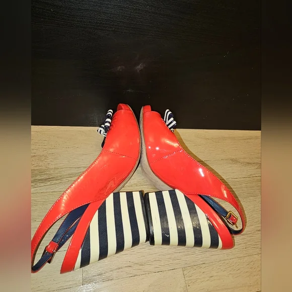 Kate Spade ♠️ wedges - Picture 3 of 16